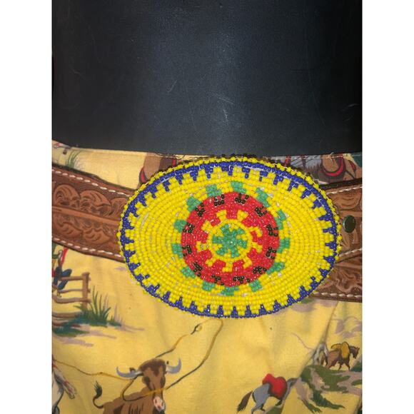 VINTAGE UNISEX WESTERN TOOLED LEATHER BELT W/ YELLOW NATIVE BEADED BUCKLE 30 main image 7